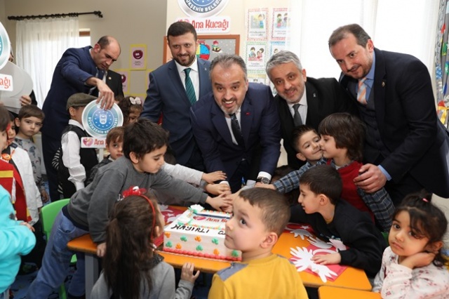 Gelecek ‘Ana Kucağı’nda şekilleniyor