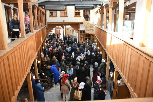 İnegöl’de Kadınlar Günü’ne özel sergi