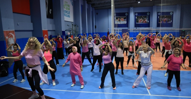 Büyükşehir, kadınları sporla buluşturuyor