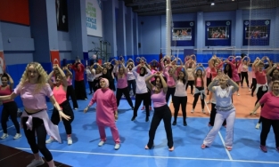 Büyükşehir, kadınları sporla buluşturuyor