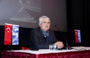 “Kitap yeni tatlara ulaşmakta en değerli araçtır”