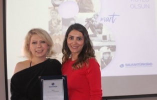 “Kadınız, şanslıyız”