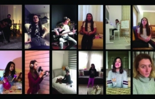 Müzikle #EvdeKal dediler