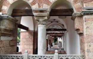 Camilerde ‘Cuma’ Hazırlığı