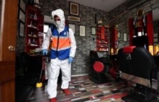 Osmangazi’deki berber ve kuaförler dezenfekte edildi