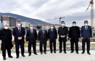 Osmangazi Meydanı dualarla yükseliyor