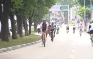 Pedallar zirve için döndü