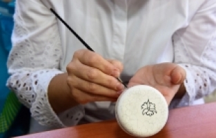 Yıldırımlı kadınlardan çini sanatına yoğun ilgi