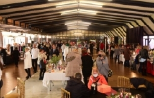 Anlamlı şenliğe ünlülerden büyük ilgi