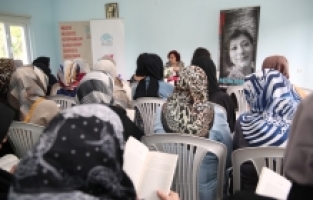 Kadınlar, yazar Fatma Burçak’la kitabını konuştu