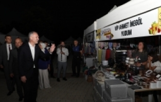 İnegöl'de 3 gün 3 gece sürecek hanımeli alışveriş şenliği başladı