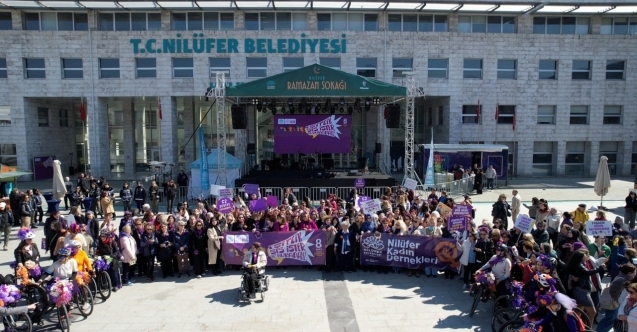 Nilüfer’de kadınlar tek ses oldu: “Eşitlik Ses İster Biz Buradayız”